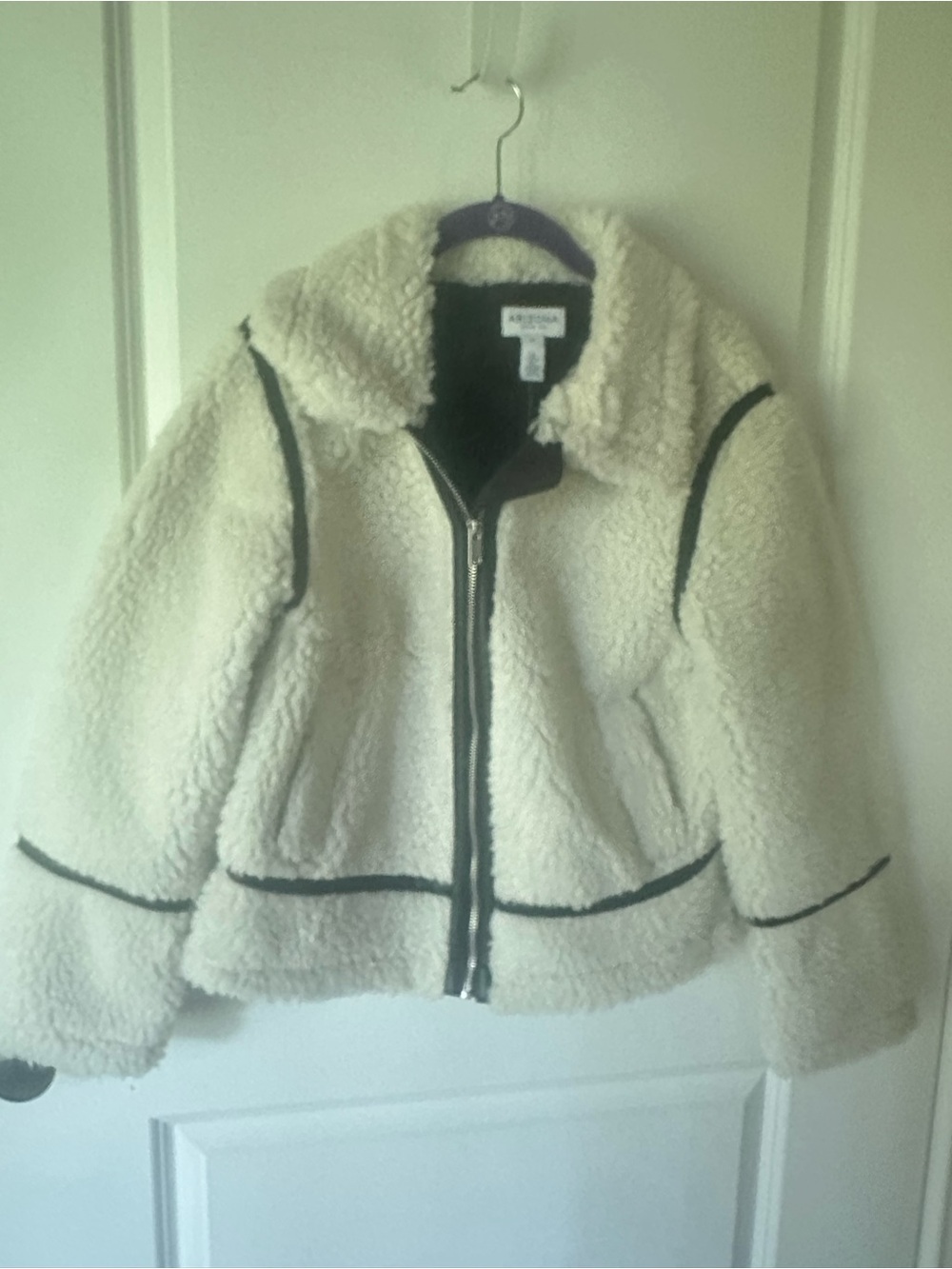 Arizona Jean Company Cream Sherpa Bomber Jacket with Black Trim